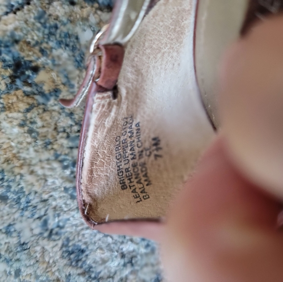 WELL LOVED SOFT LEATHER HEELS - Picture 4 of 4